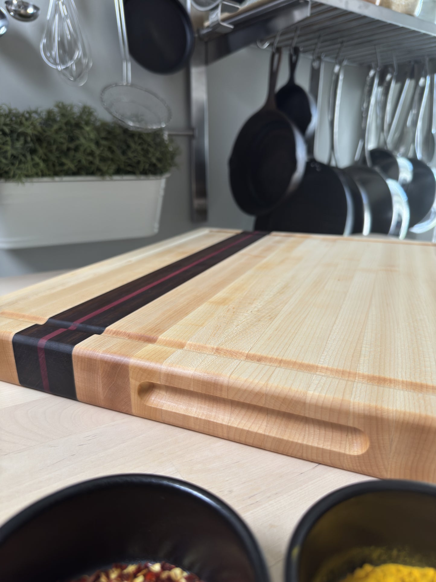 "MAPLEWOOD" MAPLE+WALNUT+PURPLEHEART EDGE GRAIN BUTCHER BLOCK