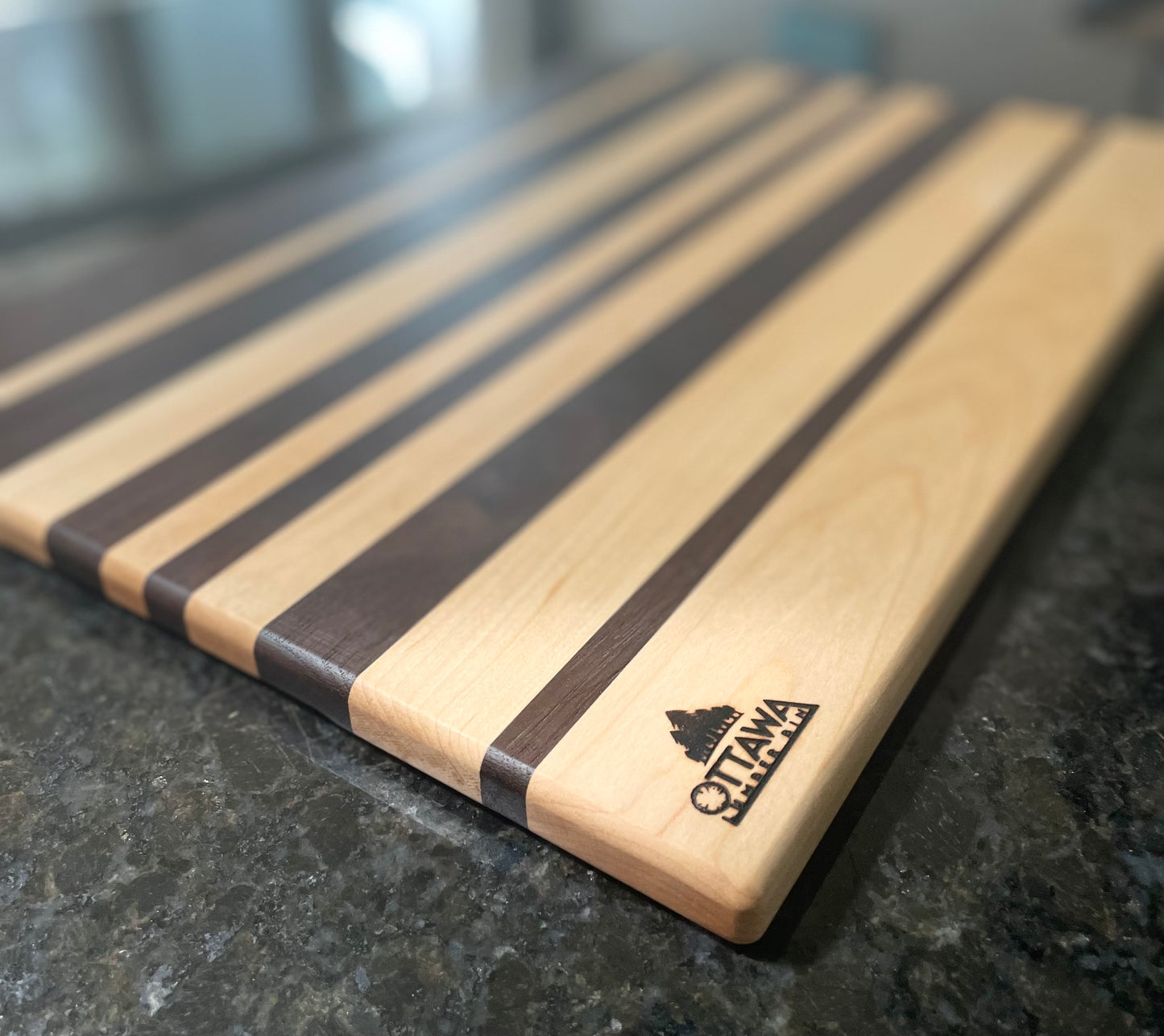 "MIRAGE" MAPLE+WALNUT CHARCUTERIE BOARD