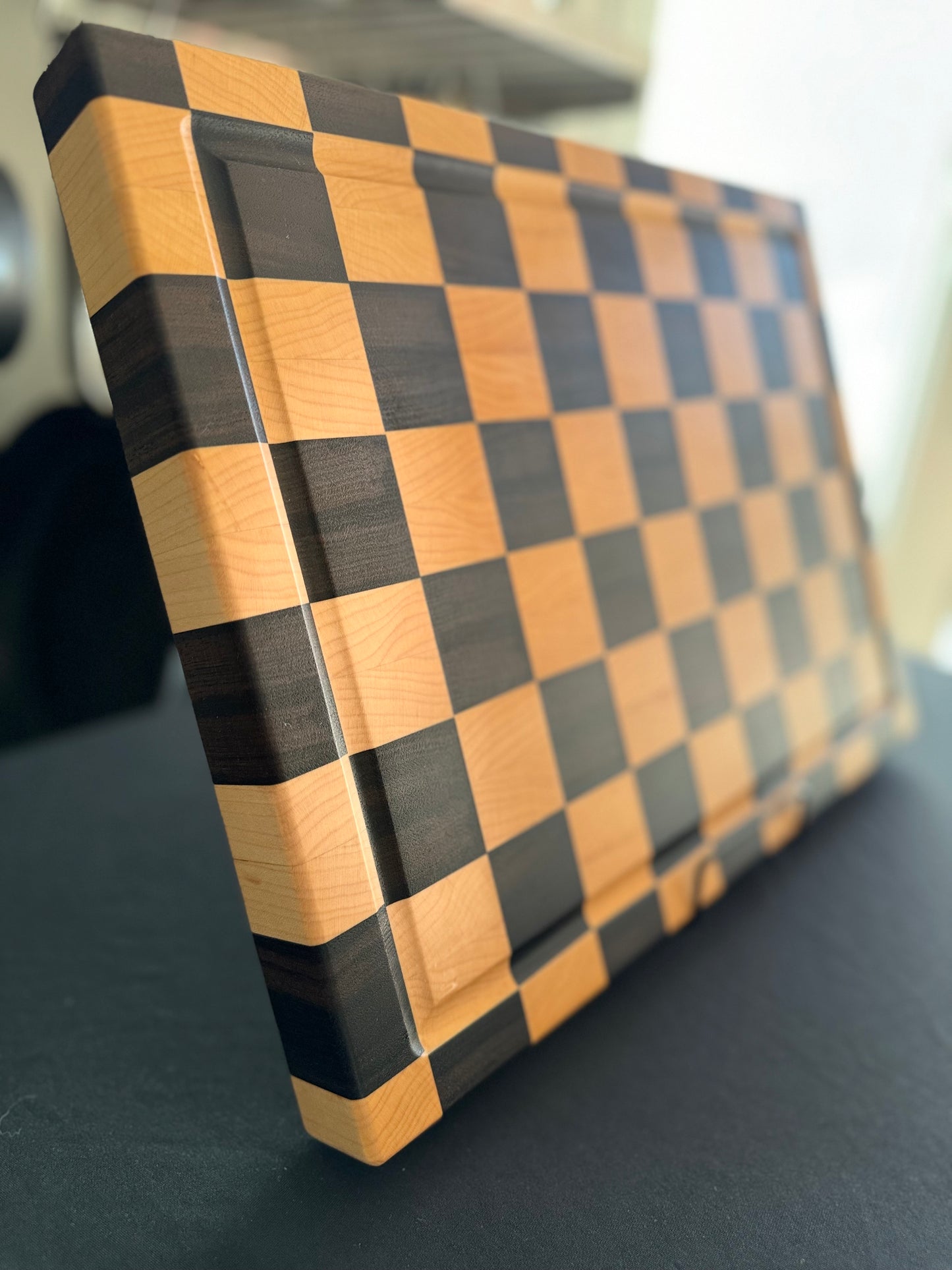 "HIGHLANDS" MAPLE+WALNUT END GRAIN CUTTING BOARD