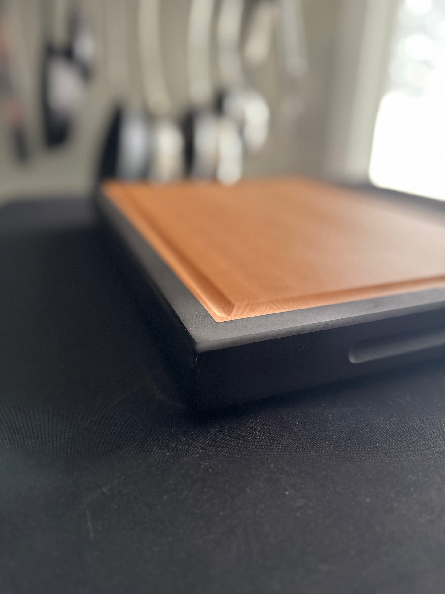 "KENSINGTON" MAPLE + TOASTED MAPLE END GRAIN CUTTING BOARD