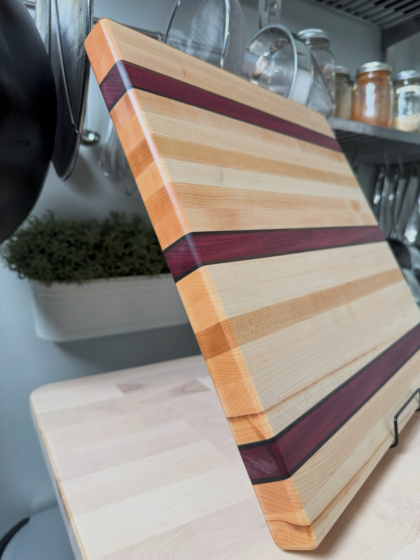 "ROSEHILL" MAPLE+PURPLEHEART+WALNUT EDGE GRAIN CUTTING BOARD