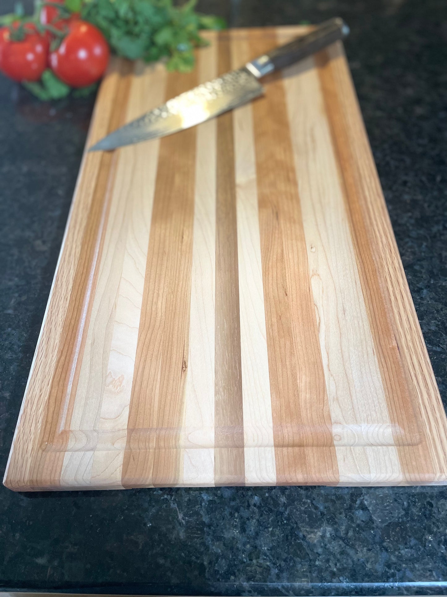 "HUGHTON" MAPLE+CHERRY+ASH EDGE GRAIN CUTTING BOARD